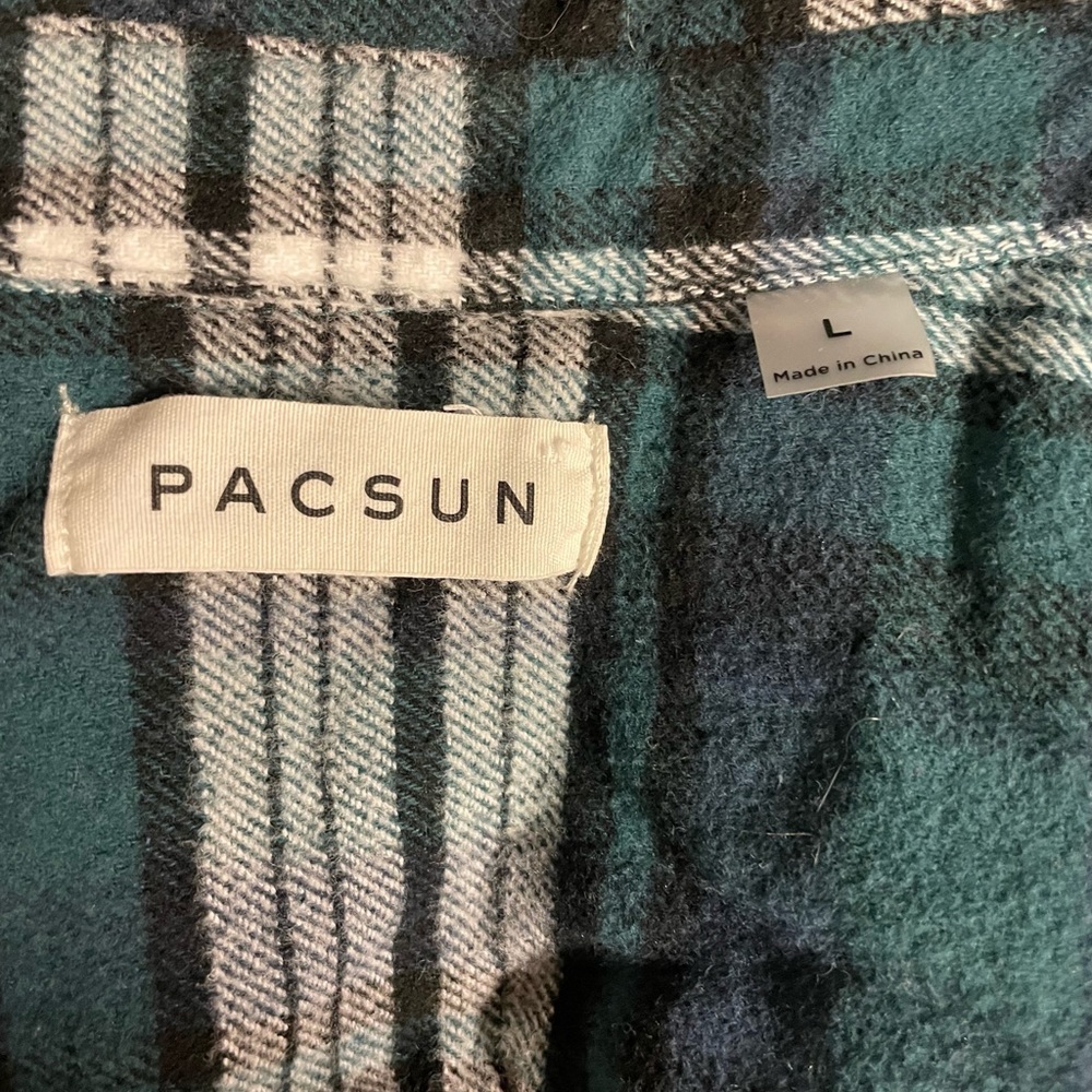 Bundle Of Pacsun Flannels Size Large ! - image 3